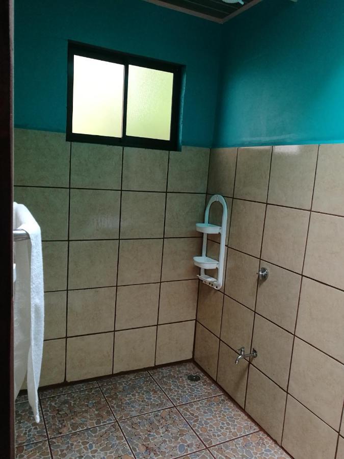 Hotel Cabinas Murillo Drakes Bay Екстериор снимка